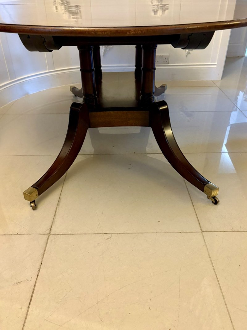 Quality Antique Mahogany Extending 10 Seater Dining Table